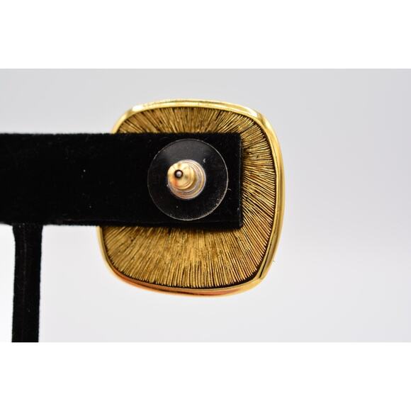 Monet Vintage Earrings Red Off White Cream Enamel Gold Chunky Tone 1970s BinAO - Picture 10 of 12